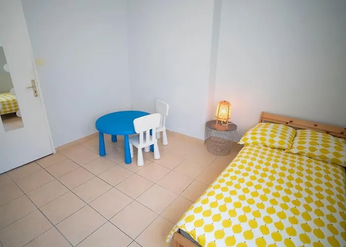 Superb T4 Souplex In Giens Апартаменти