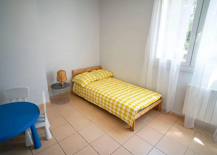 Superb T4 Souplex In Giens Апартаменти