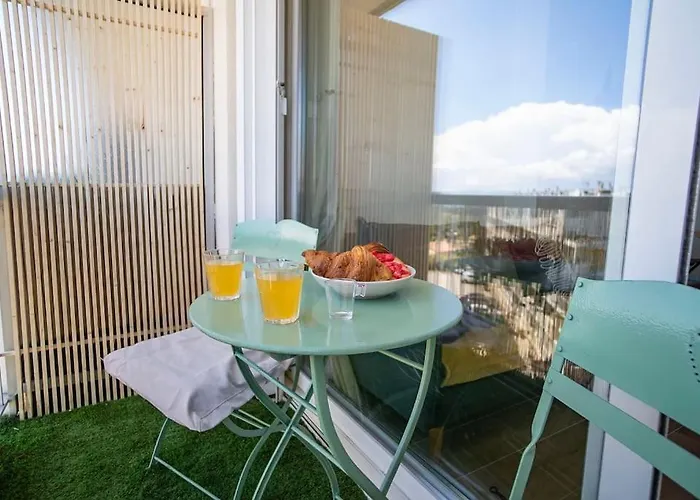 Superb T4 Souplex In Giens Апартаменти